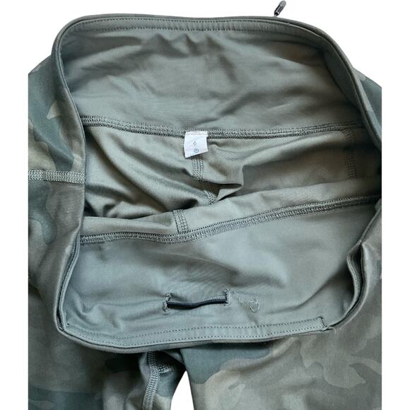 Lululemon Run Inspire Crop II All Luxtreme Savasana Camo Fatigue Green Sz 6 NEW - Picture 10 of 14